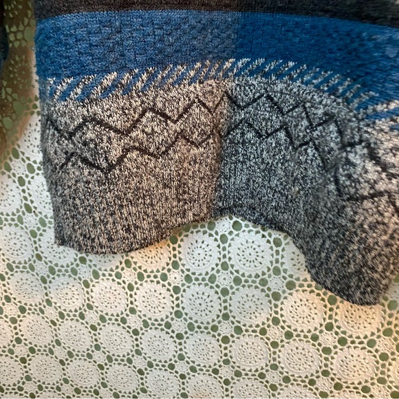 Functionals Sweater - Picture 9 of 9